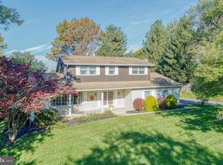 2240 Dandridge Rd, York, PA 17403