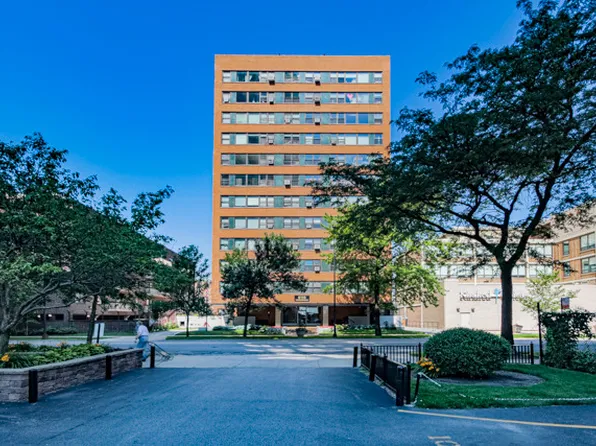 6118 N Sheridan Rd APT 305, Chicago, IL 60660