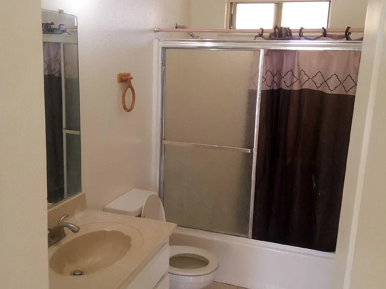 10913 Aztec Ln #D — Photo 3