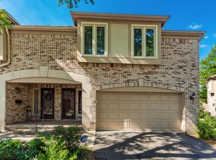4606 Sandringham Dr #B, Columbus, OH 43220