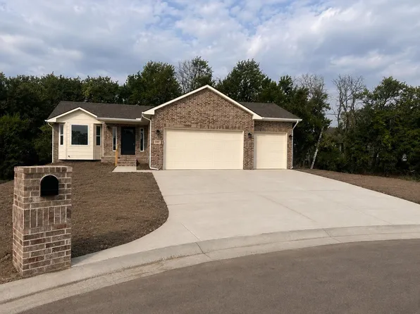 813 W Mourning Dove Ct, Andover, KS 67002