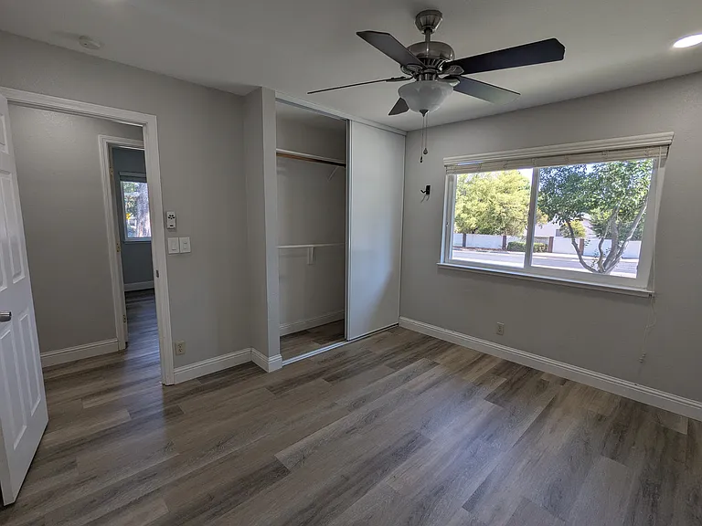 1297 Spring Valley Cmn — Photo 18