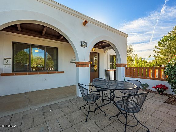 3rd image of 261 S Paseo Tierra APT D