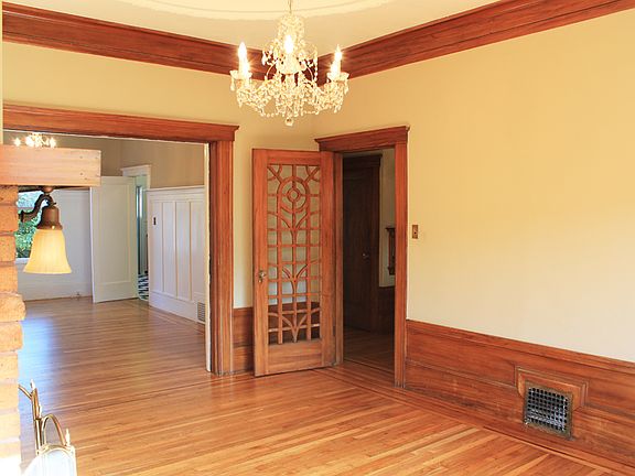 5th image of 1830 9th Ave
