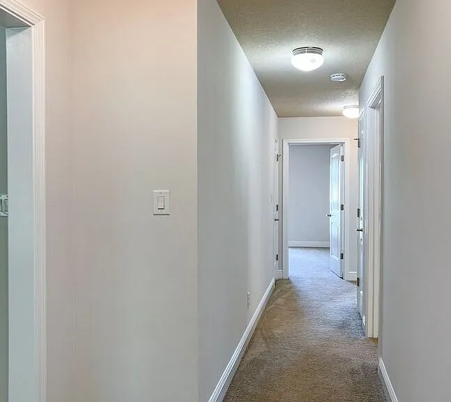 2080 Stennis Dr — Photo 25