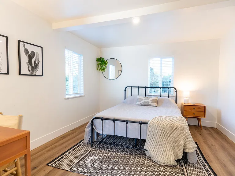 633 N Market St — Photo 7