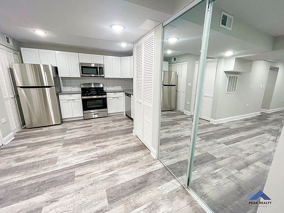 3rd image of 4615 N Ashland Ave #4623-2W