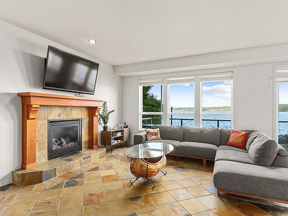 5th image of 2801 Tillicum Beach Dr