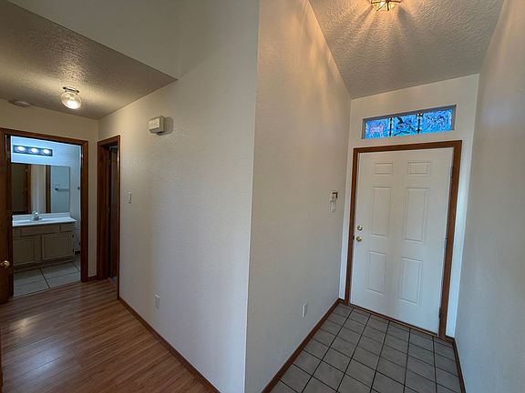 5th image of 1942 Avondale Pl NW