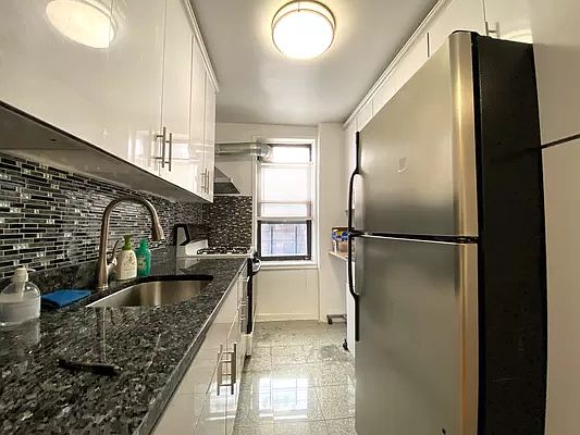 5th image of 63-09 108th St #123