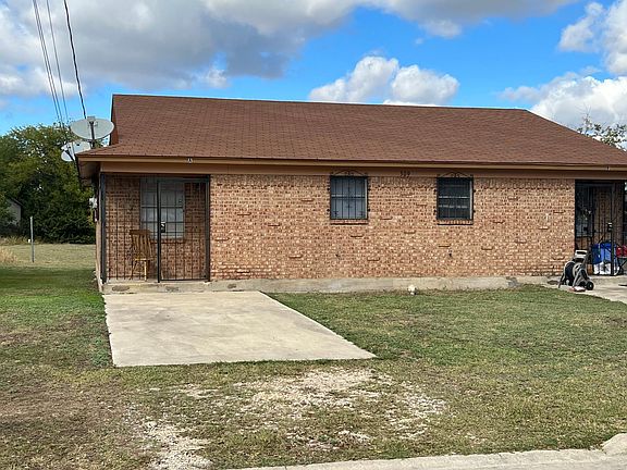 4th image of 309 E Avenue A #A