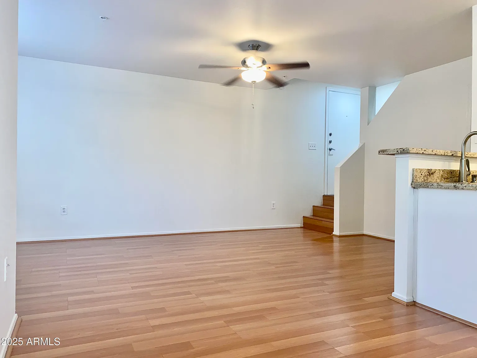 2 bed, 2.0 bath, 1025 sqft, $1,800 — Photo 3