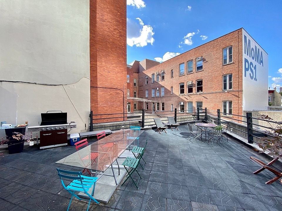 1st image of 22-01 Jackson Ave #2R