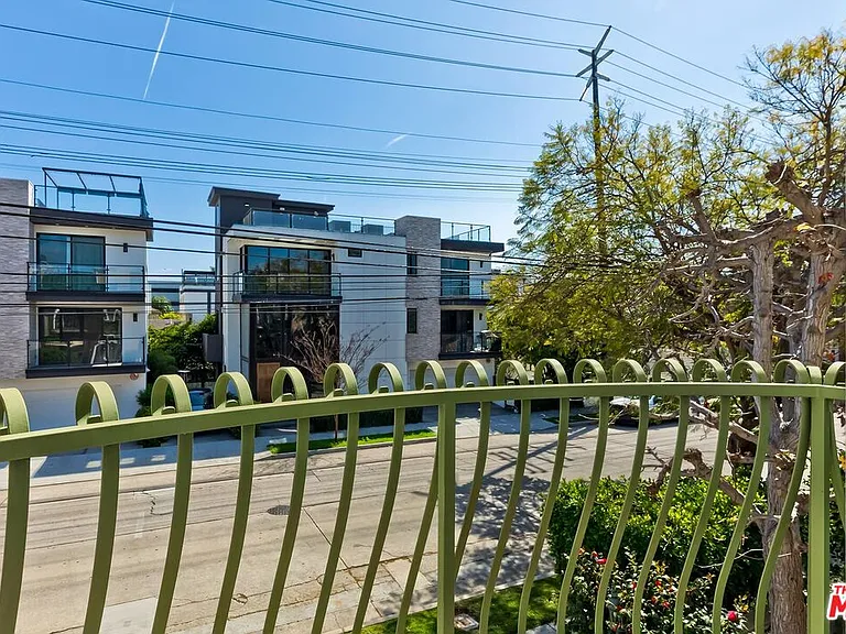 11603 Mississippi Ave — Photo 18