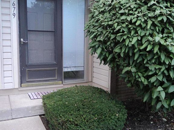 2nd image of 2679 Cedar Lake Dr