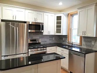 Rented by Roz Khan, LREB