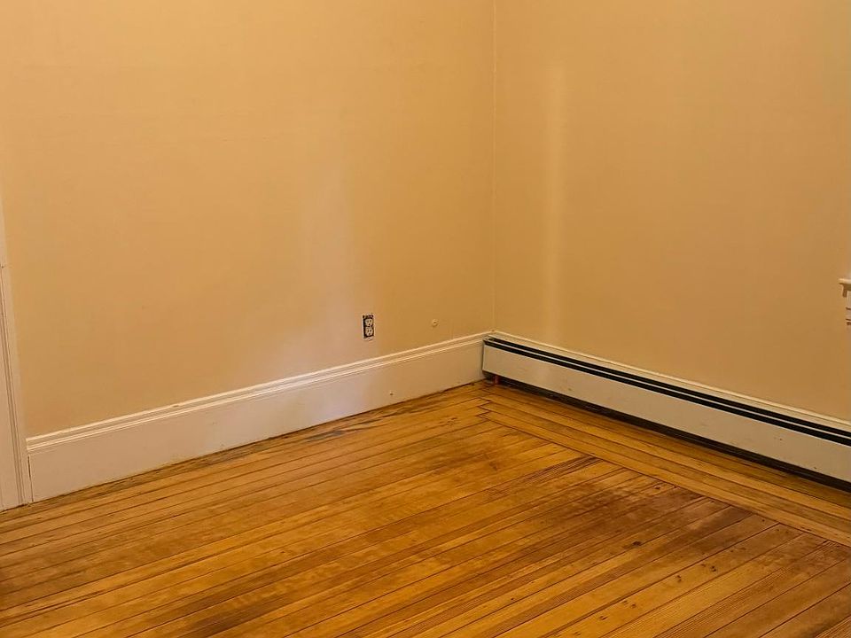 1st image of 41 East St Floor 1