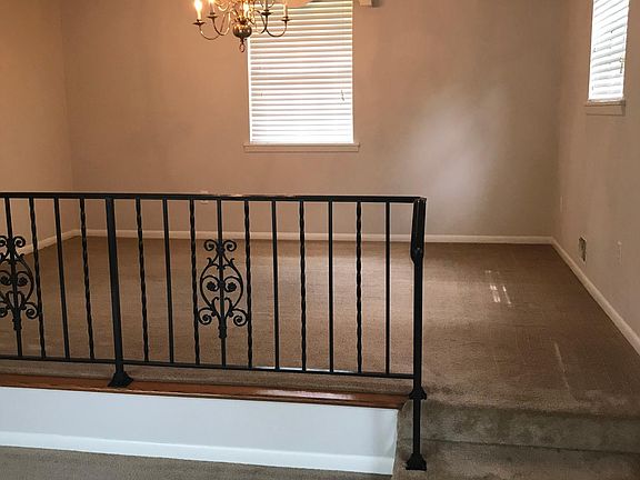 4th image of 6167 Northside Dr