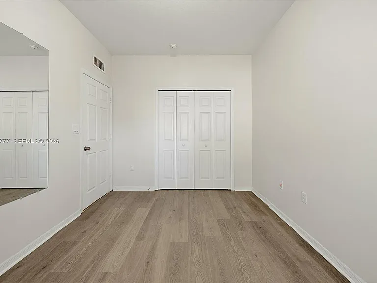 3393 NE 11th Dr #0 — Photo 2