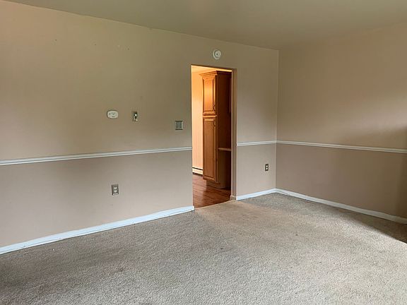 4th image of 6265 Mountain View Dr