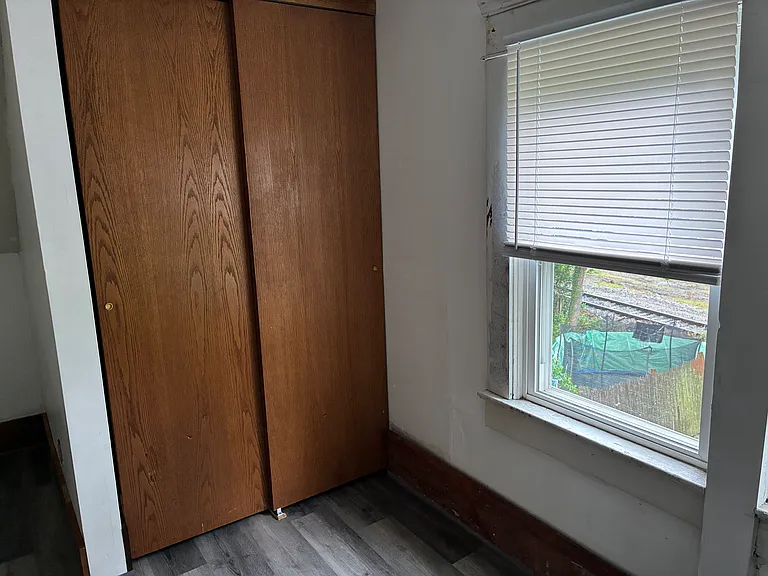 569 Paul Pl — Photo 7