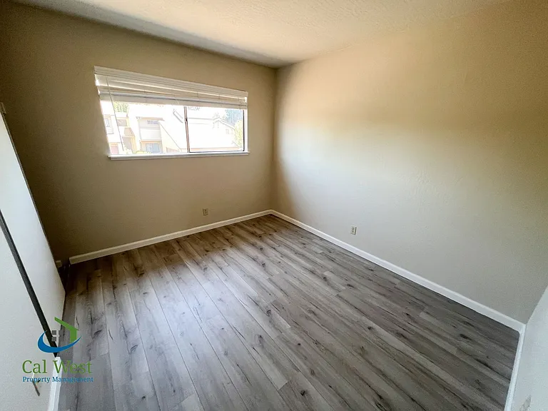 6547 Cobblestone Ct — Photo 28