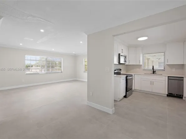 5141 Hollywood Blvd #202, Hollywood, FL 33021