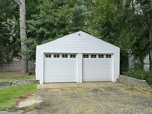 329 Browning Ln — Photo 2