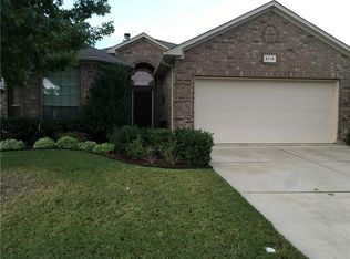 5716 Comanche Peak Dr, Fort Worth, TX 76179