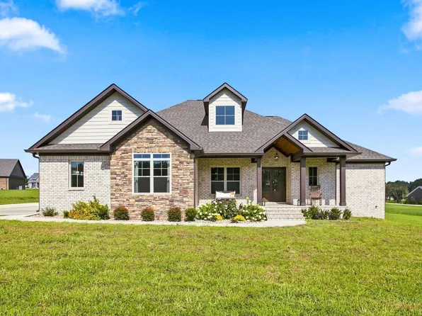 114 Hurst Dr, Leoma, TN 38468