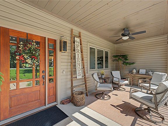 3rd image of 1 Hughes Ln
