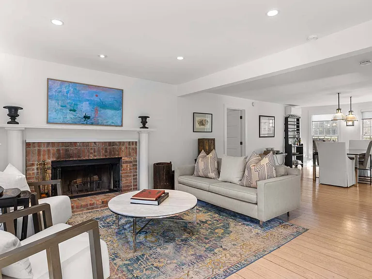 7 Willow Ln — Photo 6