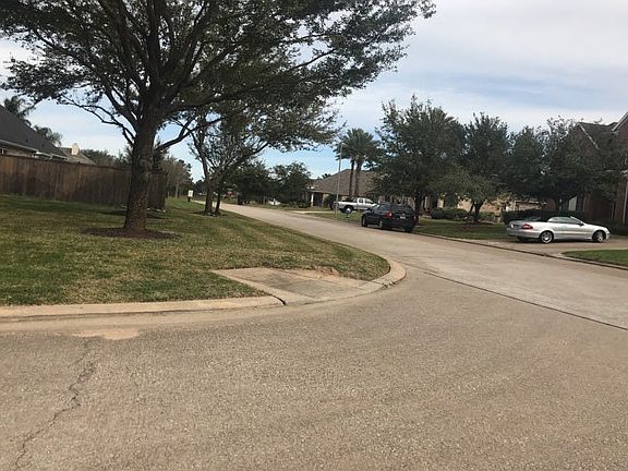 4th image of 14810 Winding Waters Dr