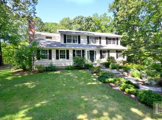 12 Littlebrook Rd N, Darien, CT 06820