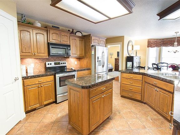 5th image of 1509 Breckenridge Dr