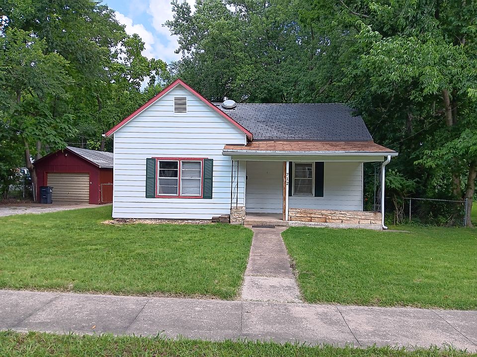 1st image of 712 N 6th St