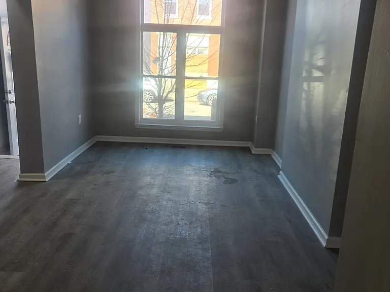 2713 Jefferson St — Photo 4