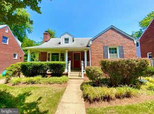 709 N Illinois St, Arlington, VA 22205