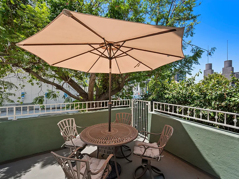 1632 Union St #4 — Photo 31