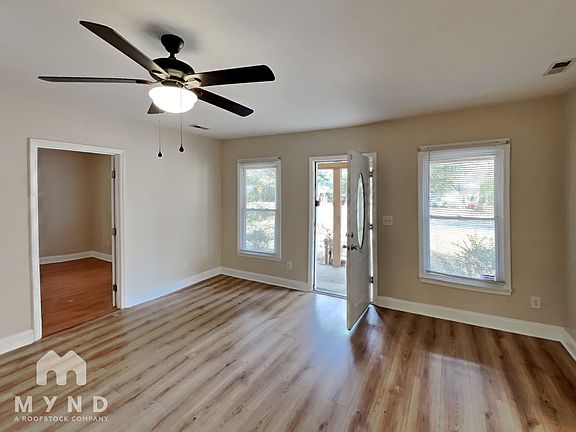 4th image of 2632 Shamrock Dr