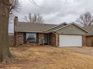 11633 SW 5th St, Yukon, OK 73099