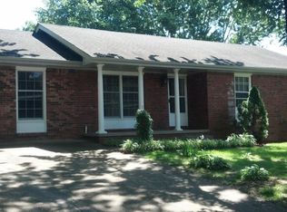 35 Fieldcrest Rd, Arden, NC 28704