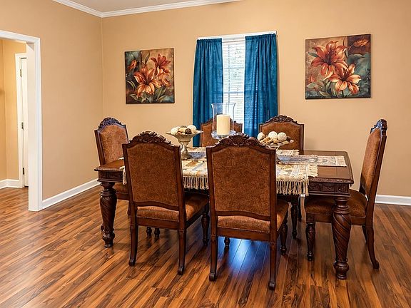 4th image of 3700 Tilford Cir