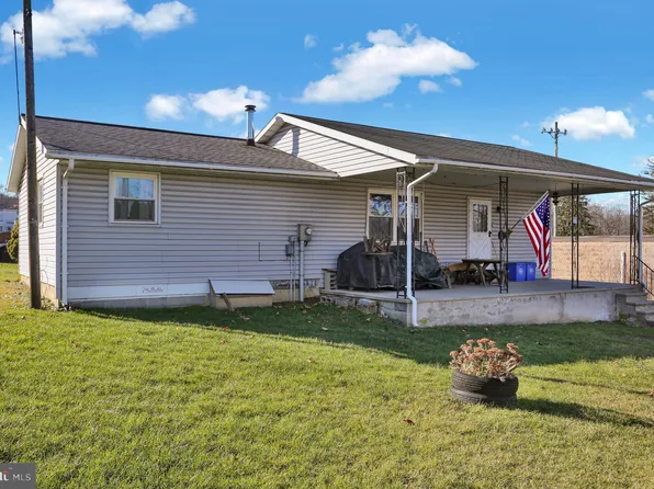 420 Main St, Blandon, PA 19510