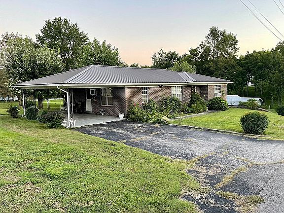 2nd image of 121 Cordell Sells Ln