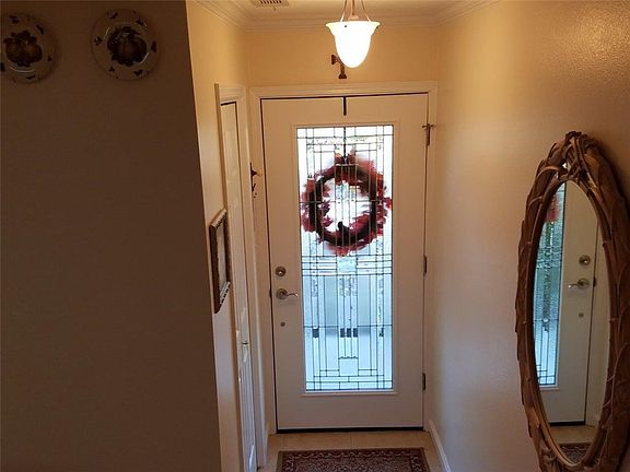 4th image of 12 Thunderbird Dr