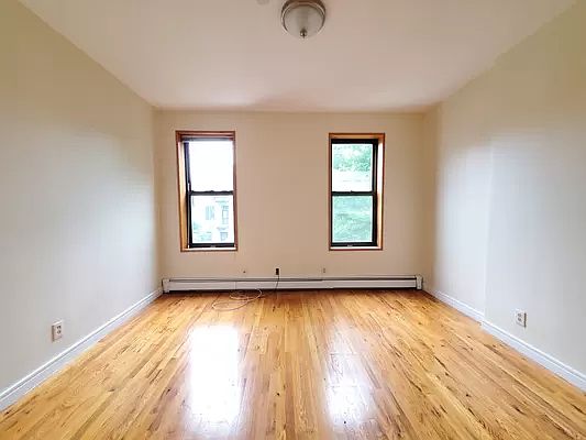 1st image of 321 W 137th St #3