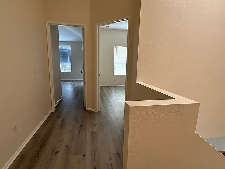 1040 N Turner Ave — Photo 8