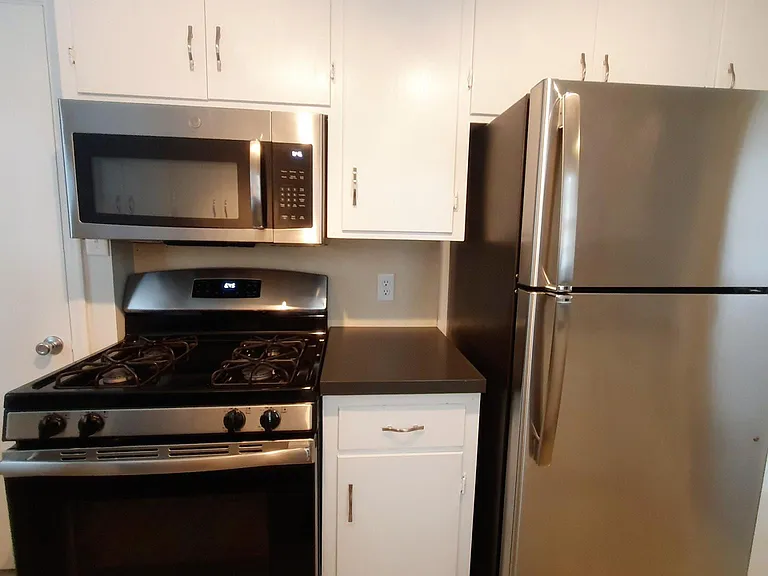 3520 Zinran Ave S — Photo 5