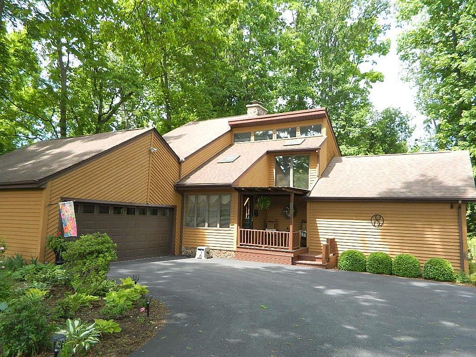 1st image of 765 Meadow Dr
